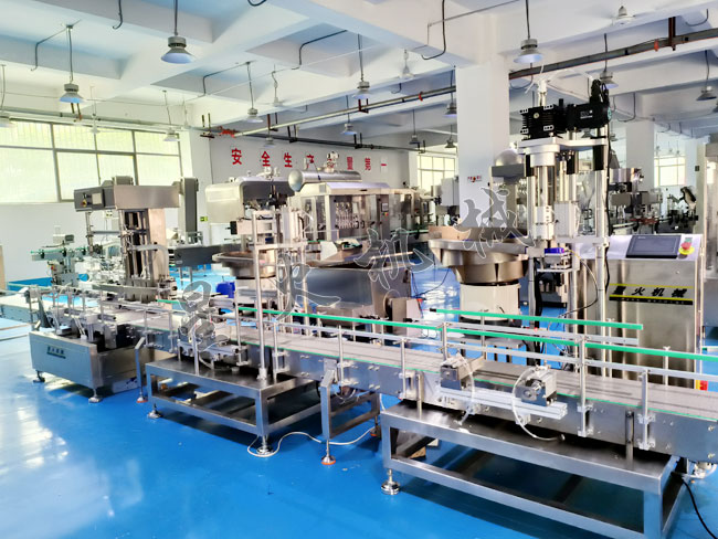 江苏南京星火灌装机械设备公司生产车间