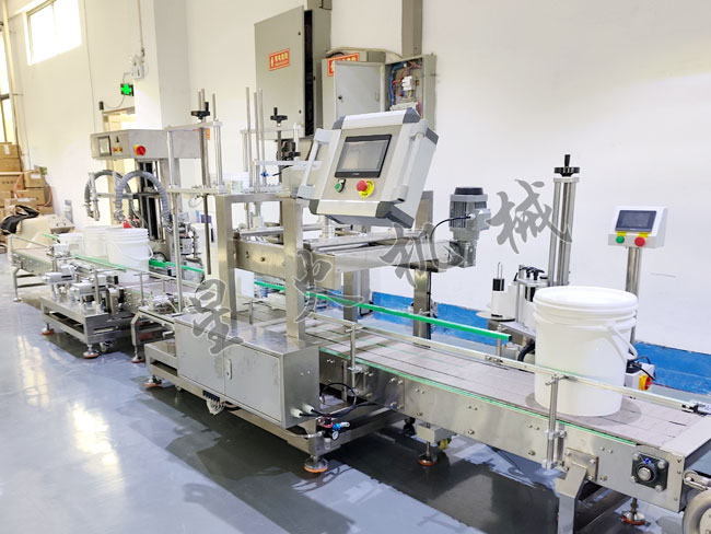 全自动化工桶称重灌装机